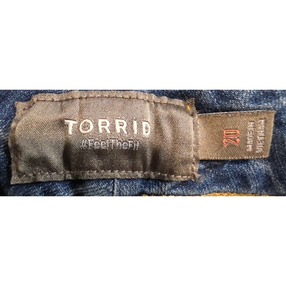 Torrid Womens 20 Star Print Vintage Stretch Mid Rise Denim Shorts NWT - Picture 10 of 12